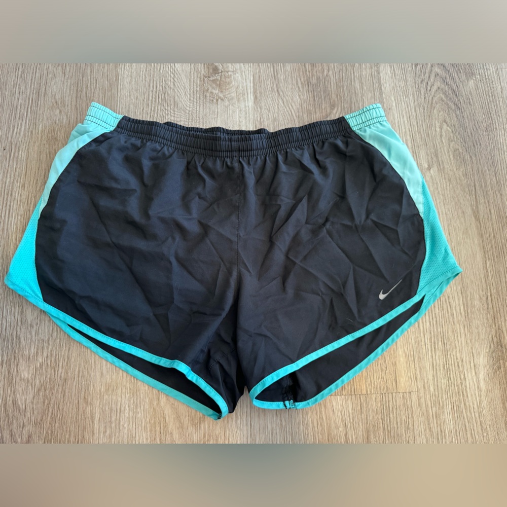 Women's Nike Dri Fit Running Shorts Aqua Black Size Medium